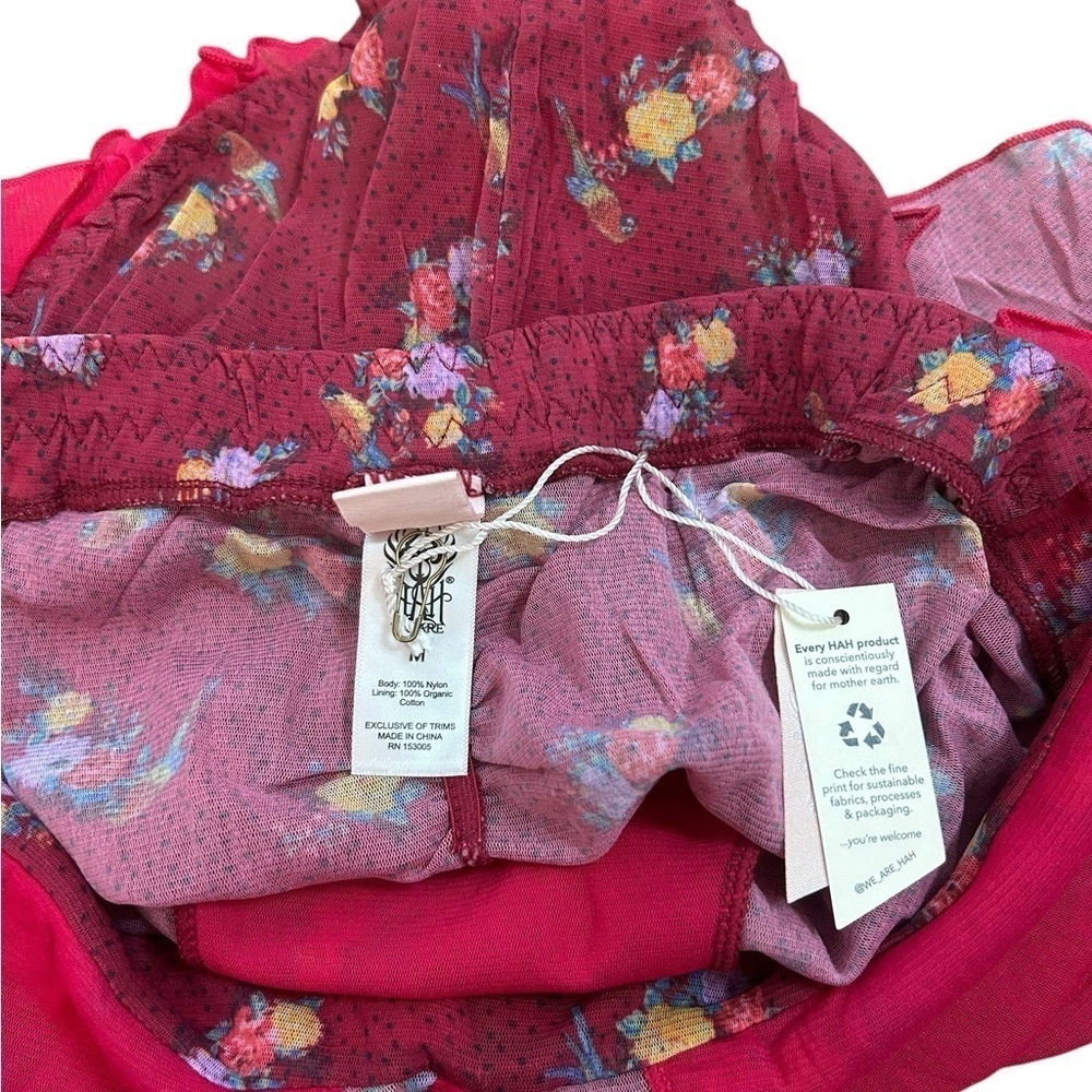 We are HAH Butterfly Printed Bodysuit in Cheap Perfume Wino Womens Sz Med NWT - Picture 5 of 13